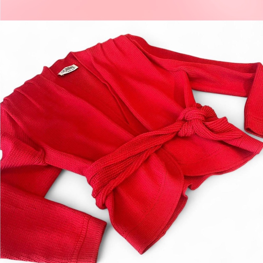 Vintage St. John Vibrant Red short Cardigan in good condition!!!